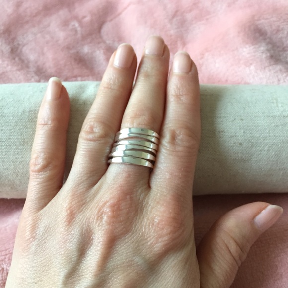 Chloe+Isabel La Lune Stackable Rings, size 7 - Picture 3 of 4